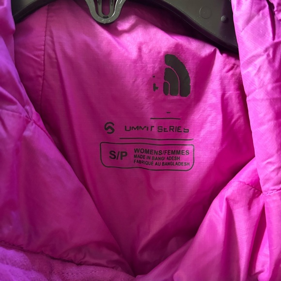 The North Face Summit Series Windbreaker - Picture 8 of 8